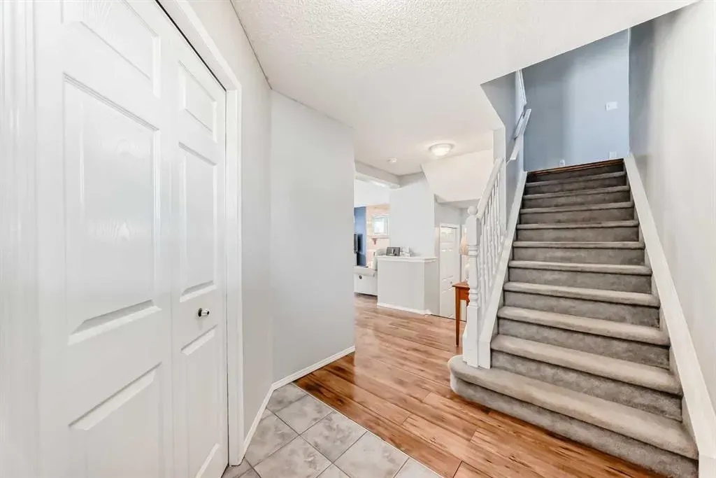 344 Copperfield Boulevard SE