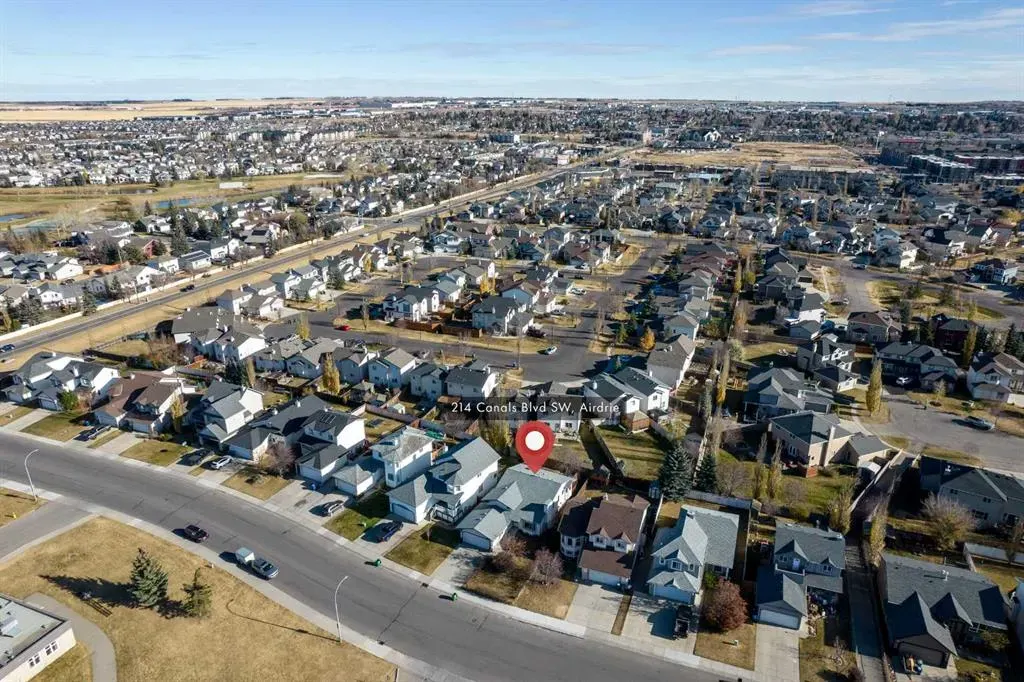 214 Canals Boulevard SW