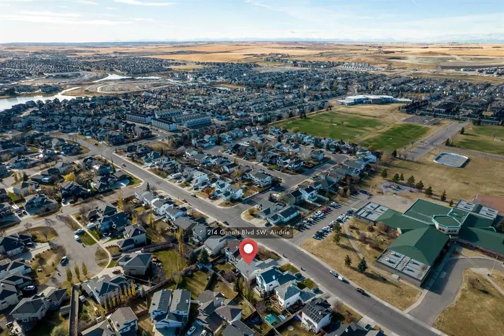 214 Canals Boulevard SW