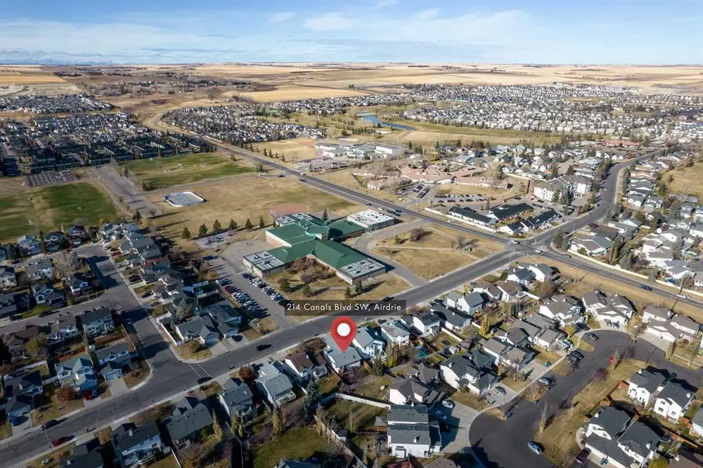 214 Canals Boulevard SW