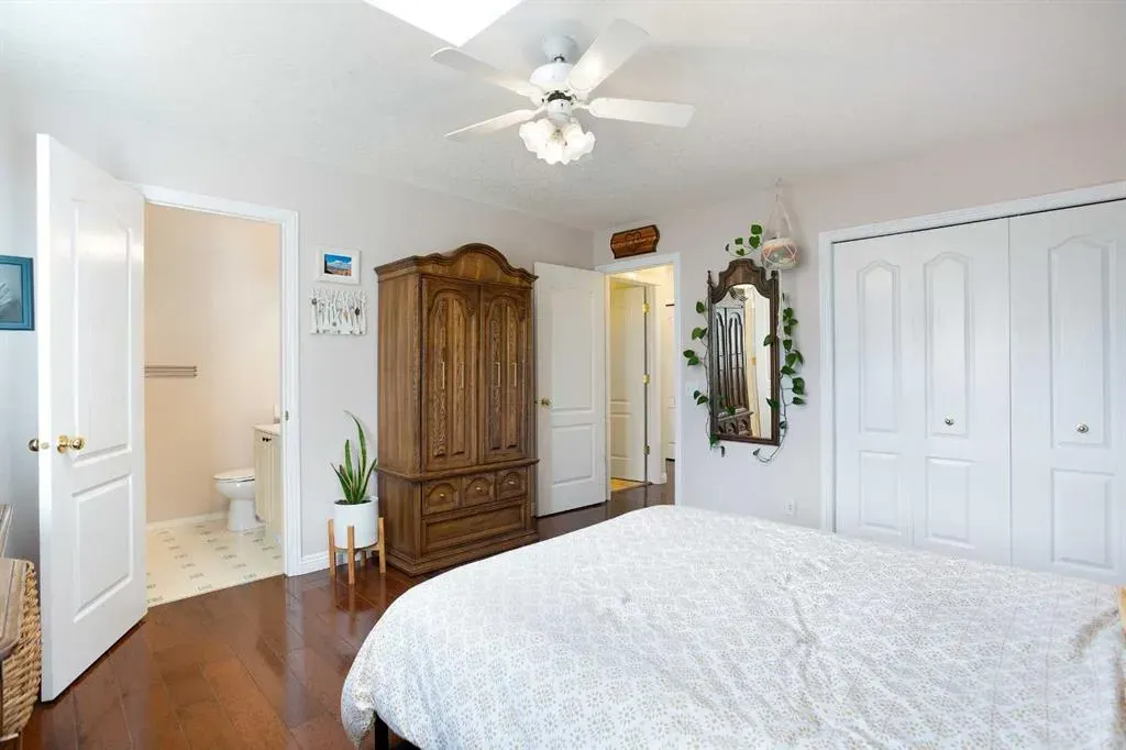 214 Canals Boulevard SW