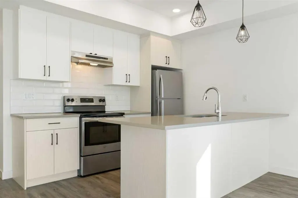 24 Rivercrest Drive, #605