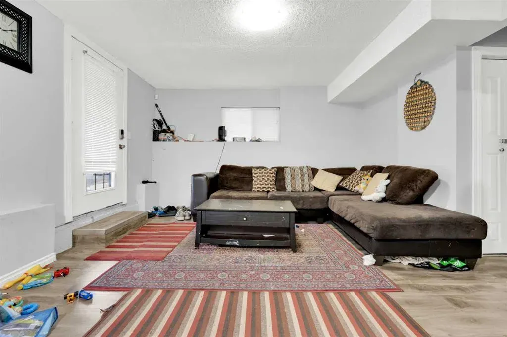 185 Tarawood Place NE