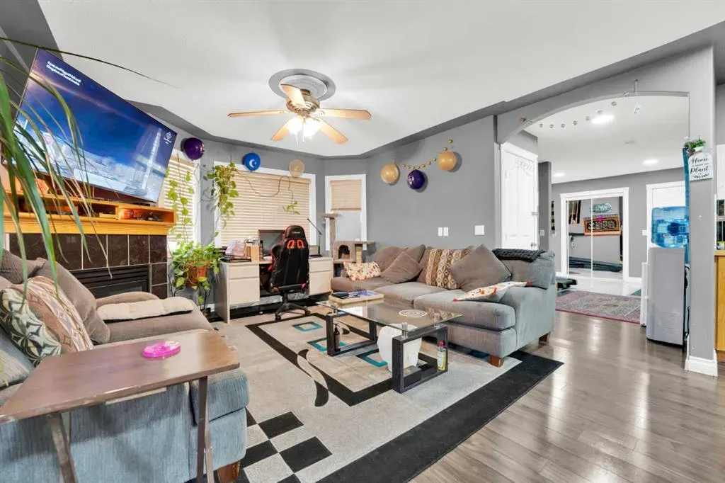 185 Tarawood Place NE