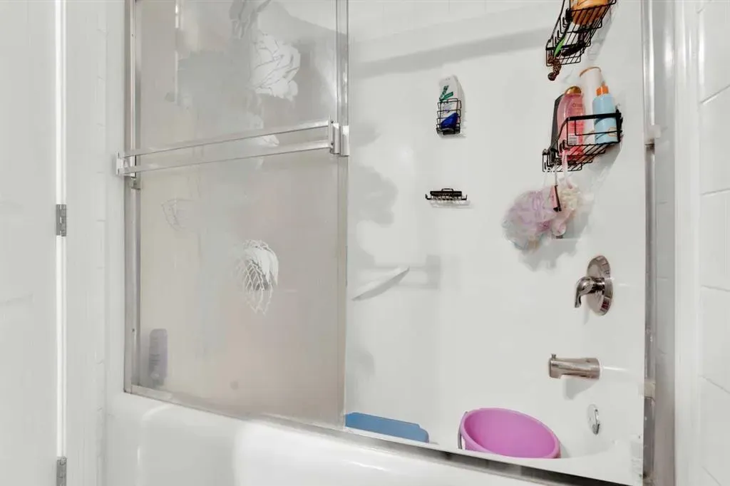 185 Tarawood Place NE