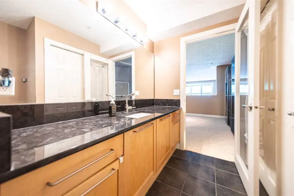 1505 27 Avenue SW, #102