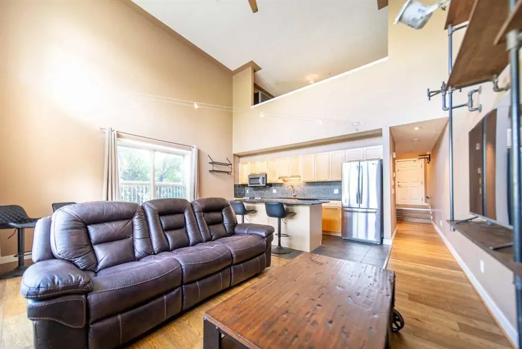 1505 27 Avenue SW, #102