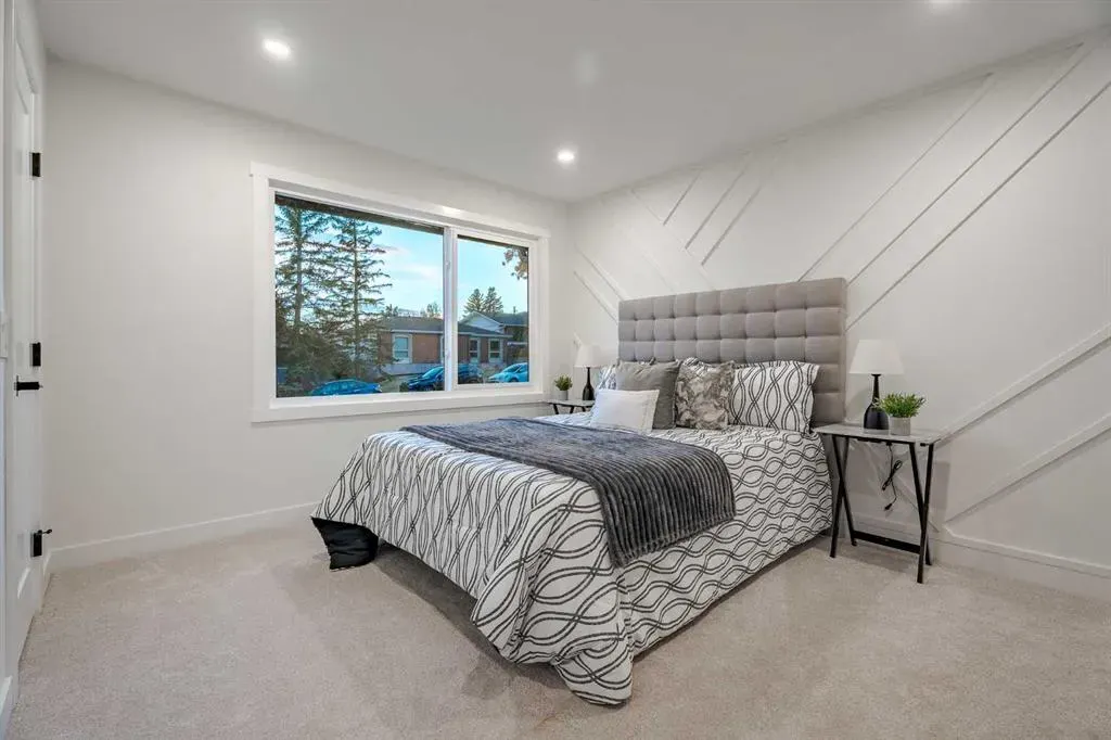 1024 Hunterston Place NW