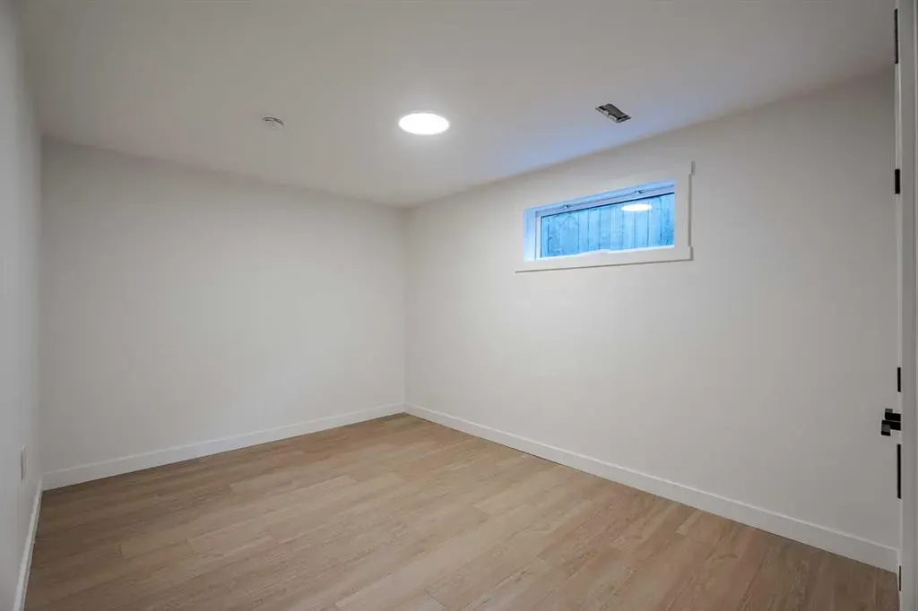 1024 Hunterston Place NW