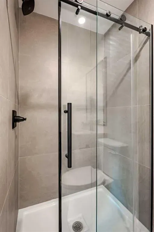 1024 Hunterston Place NW