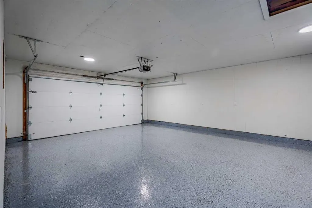 1024 Hunterston Place NW