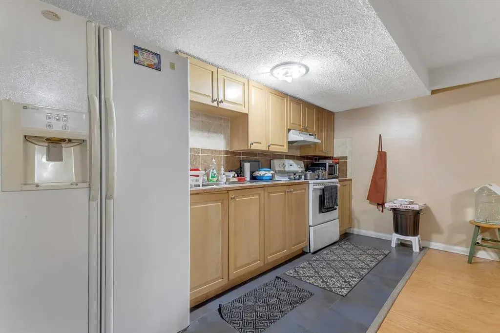 53 Martha's Haven Green NE