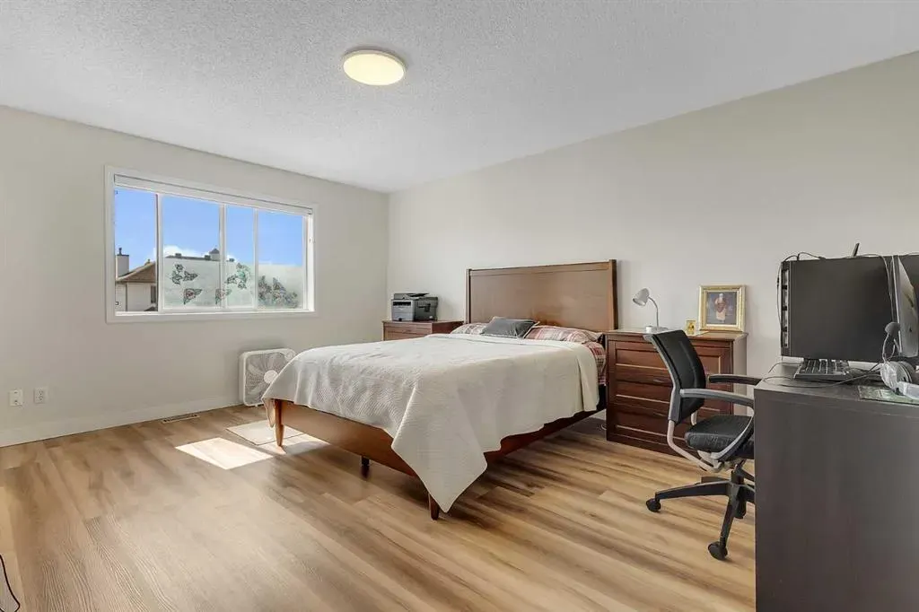 53 Martha's Haven Green NE