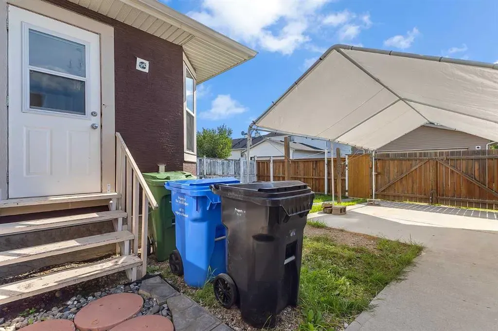 53 Martha's Haven Green NE