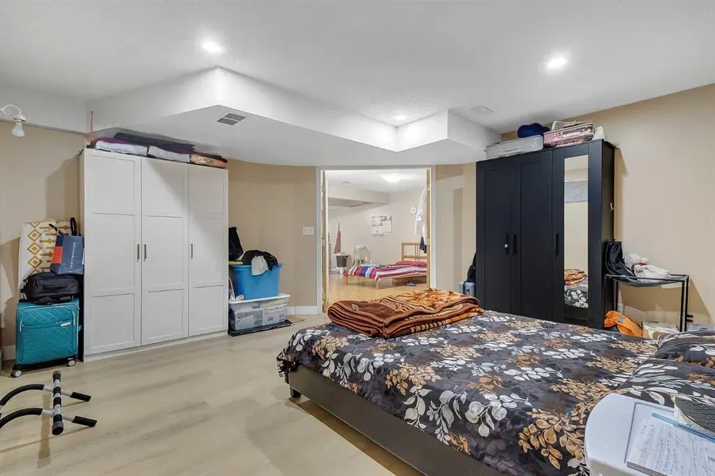 53 Martha's Haven Green NE