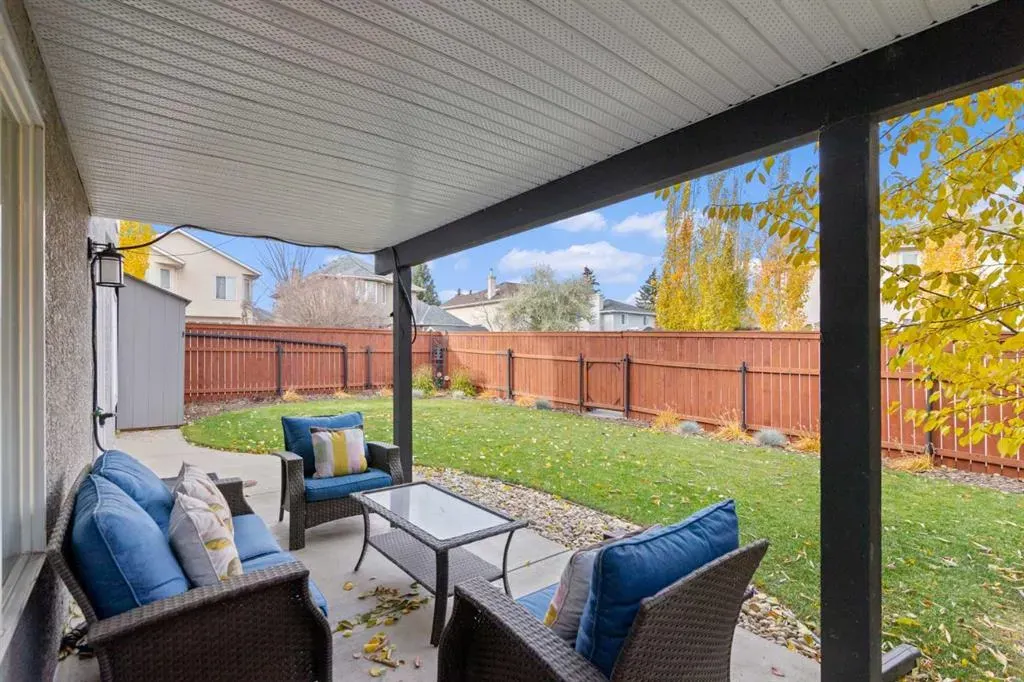 12 Mckenzie Lake Crescent SE