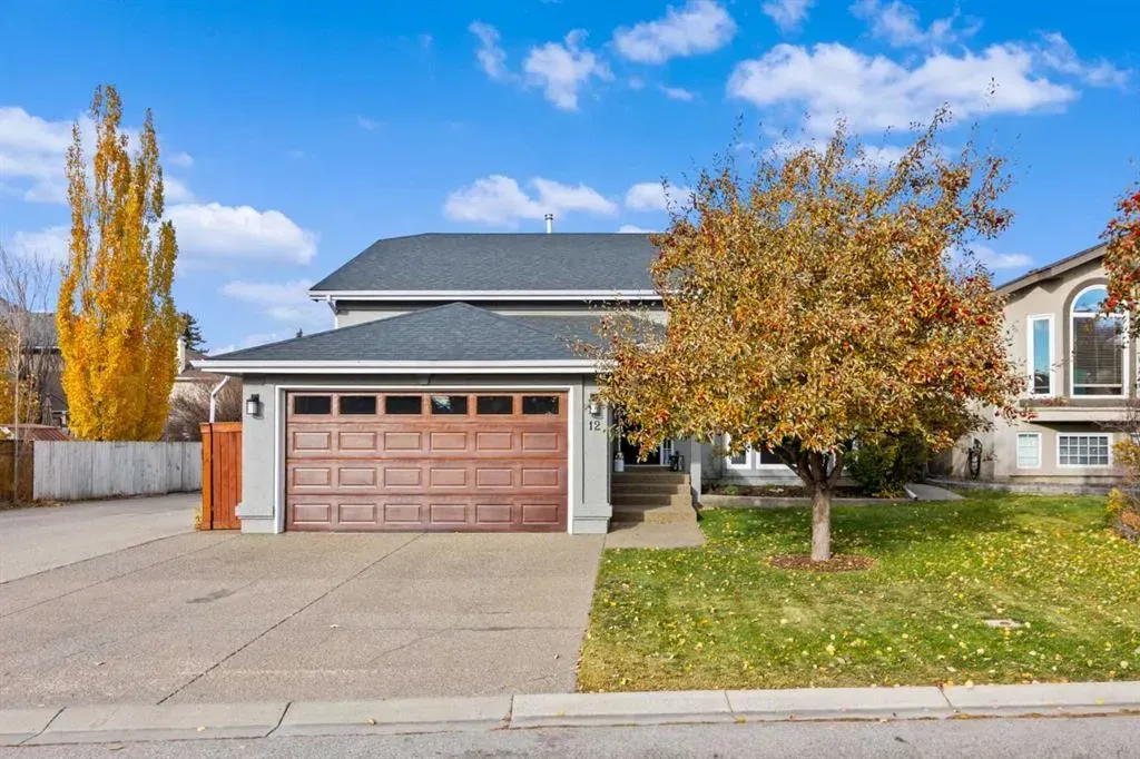 12 Mckenzie Lake Crescent SE