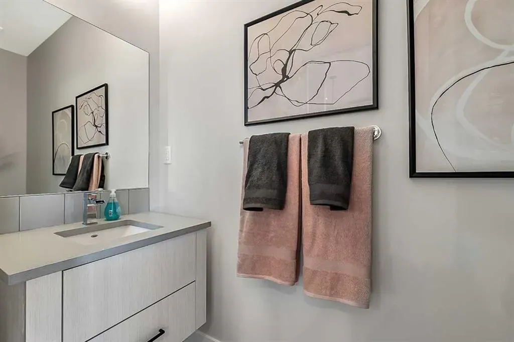 1277 Alpine Avenue SW