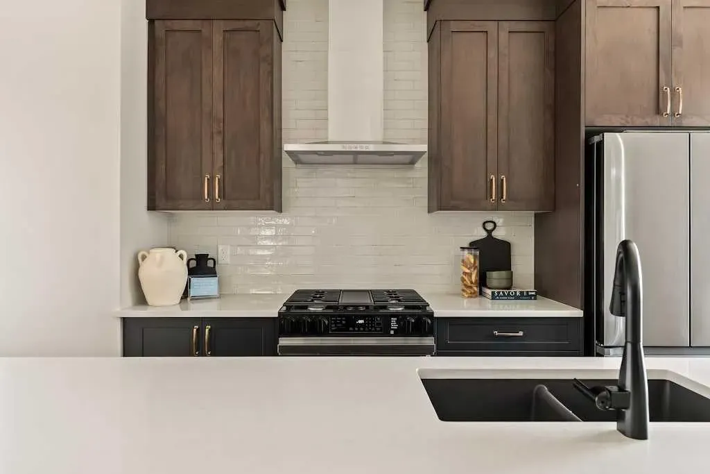 15030 Centre Street NE