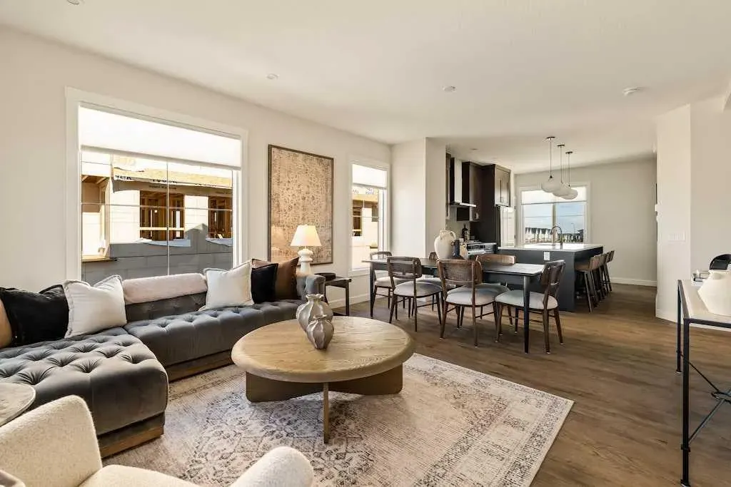 15030 Centre Street NE