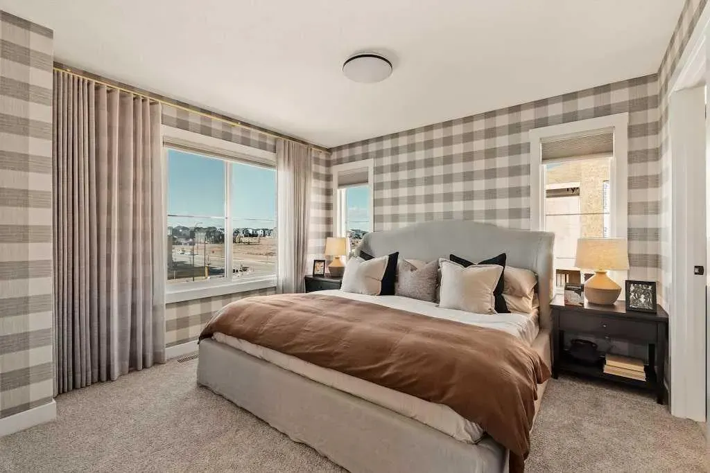 15030 Centre Street NE