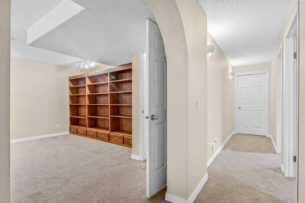 968 Citadel Drive NW