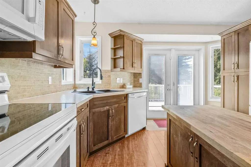 968 Citadel Drive NW