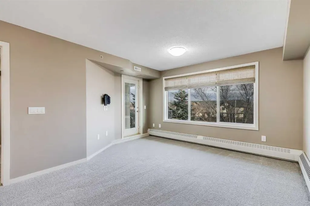 4 Kingsland Close SE, #1305