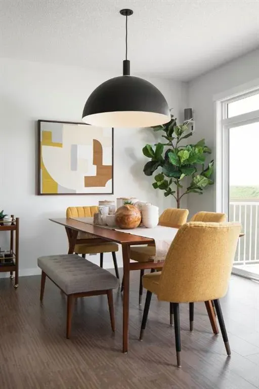 57 Creekside Avenue SW