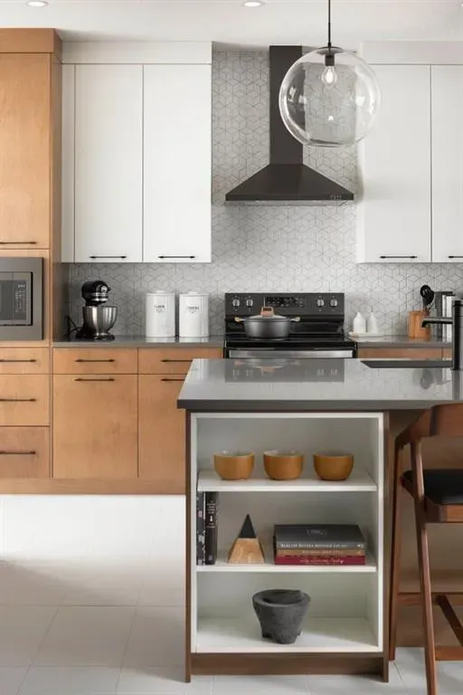 57 Creekside Avenue SW