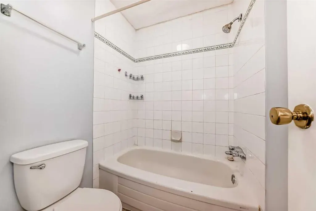 208 Grier Terrace NE, #1