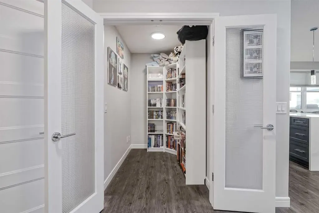 80 Greenbriar Place NW, #2208