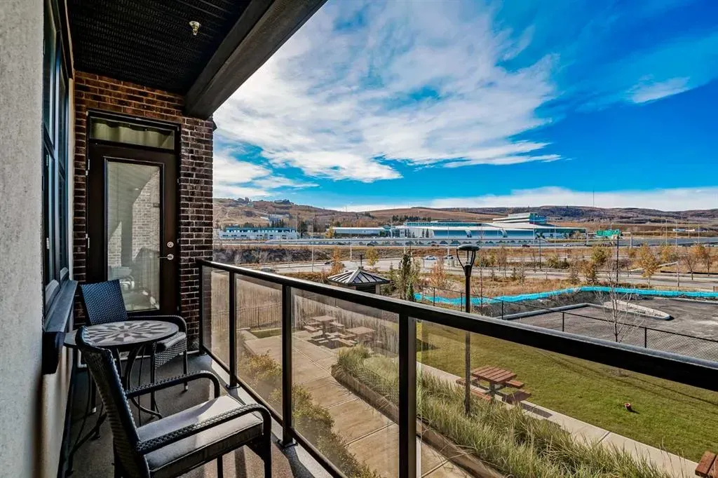 80 Greenbriar Place NW, #2208