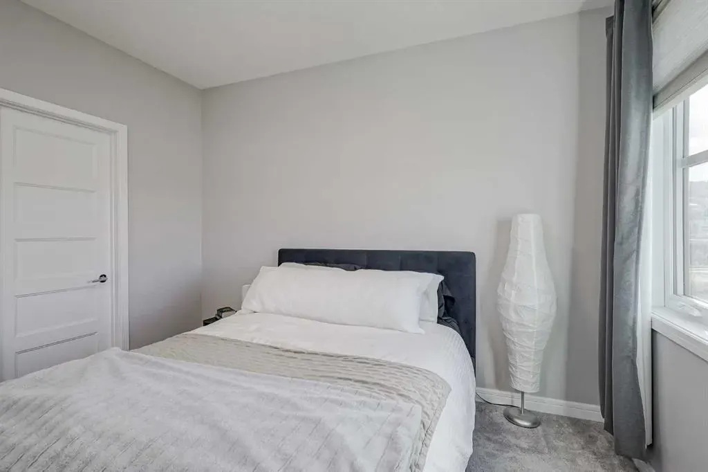 80 Greenbriar Place NW, #2208