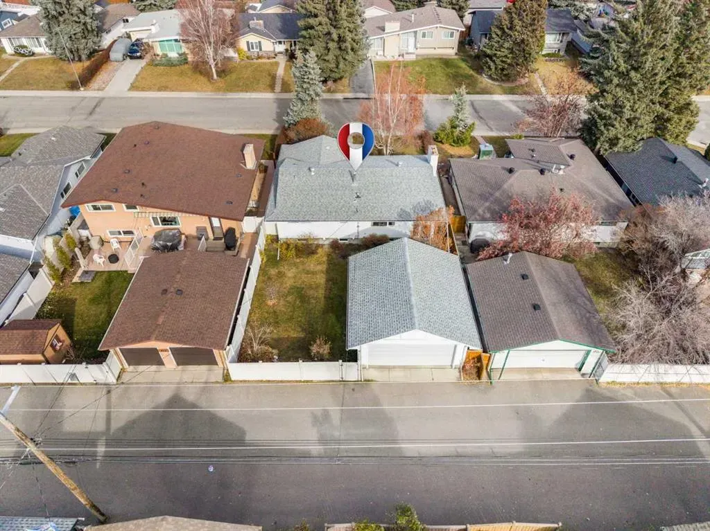 827 Lake Emerald Place SE