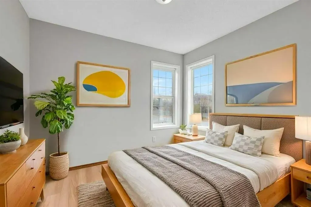 6 Country Hills Manor NW