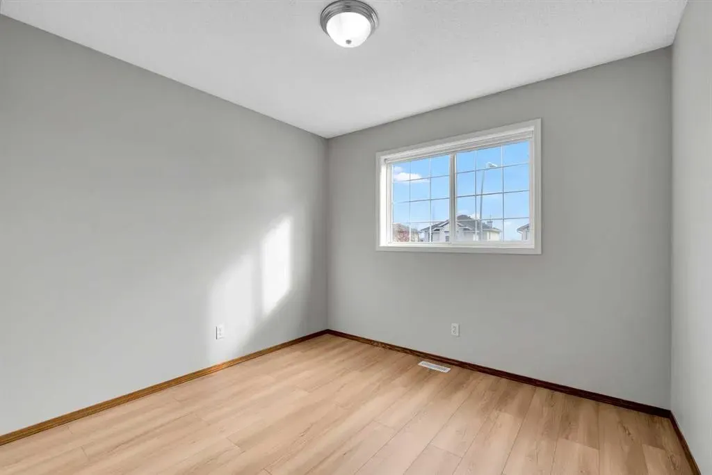 6 Country Hills Manor NW