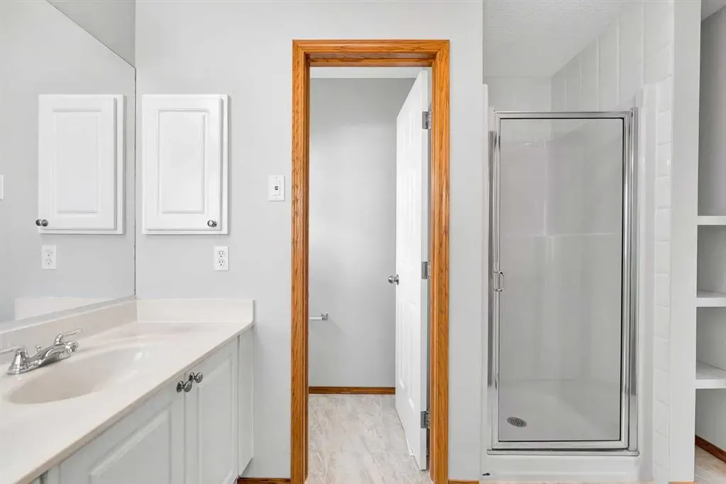 6 Country Hills Manor NW