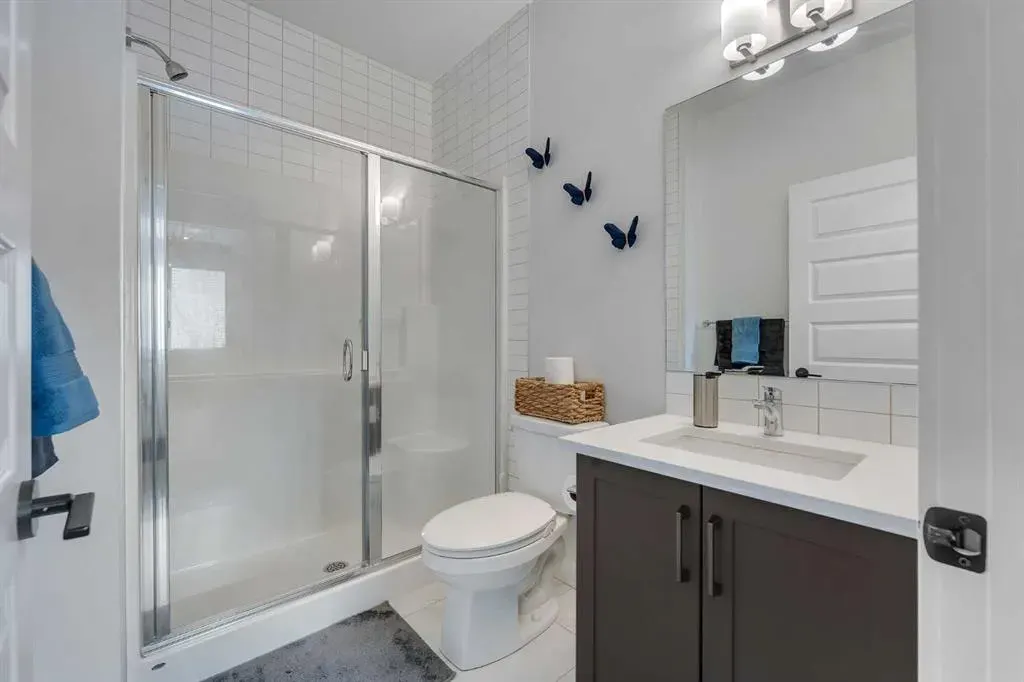 28 Cornerbrook Avenue NE