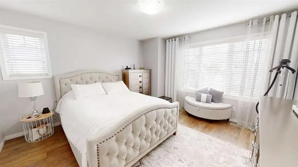 103 Prestwick Villas SE