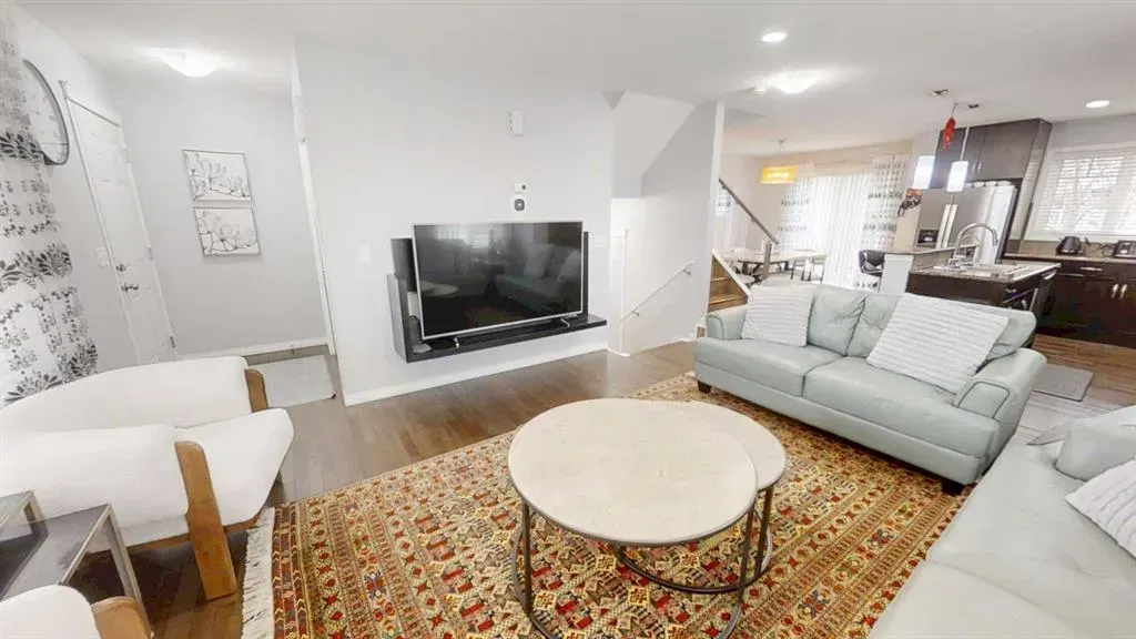 103 Prestwick Villas SE