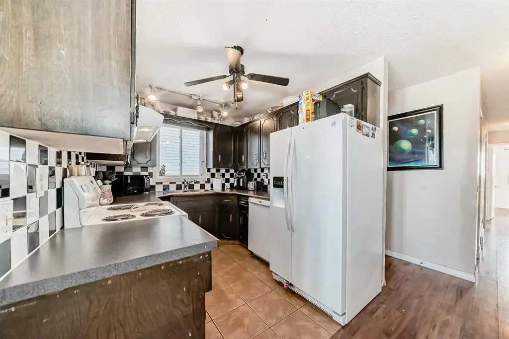 5623 Templehill Road NE