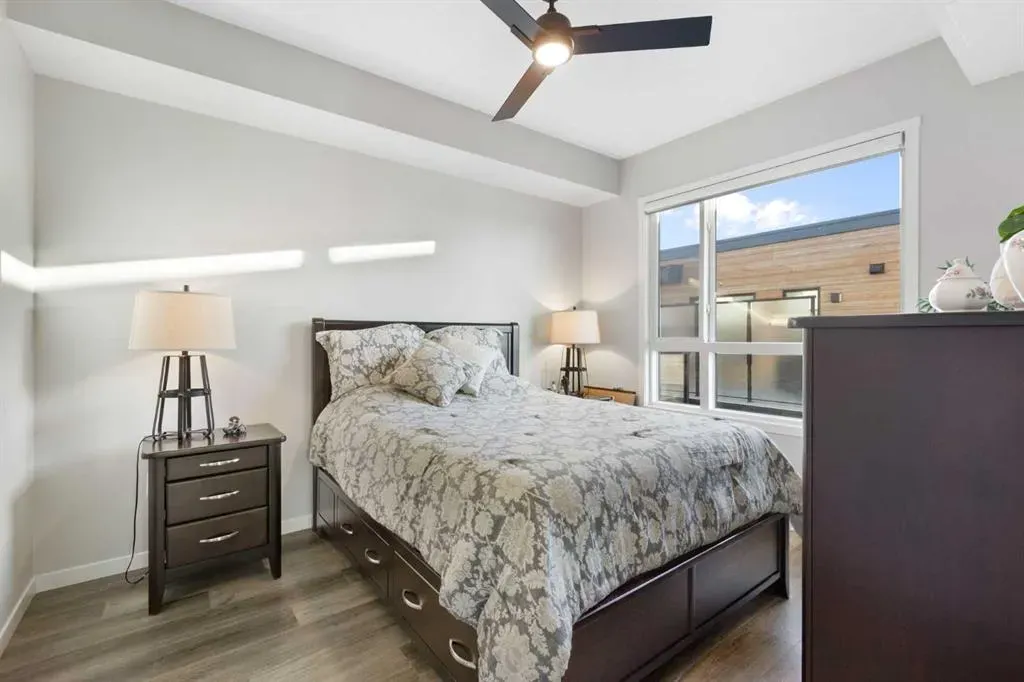 42 Cranbrook Gardens SE, #1409