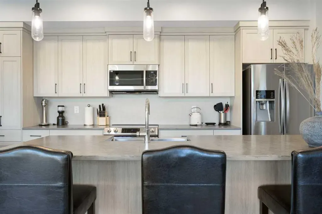 42 Cranbrook Gardens SE, #1409