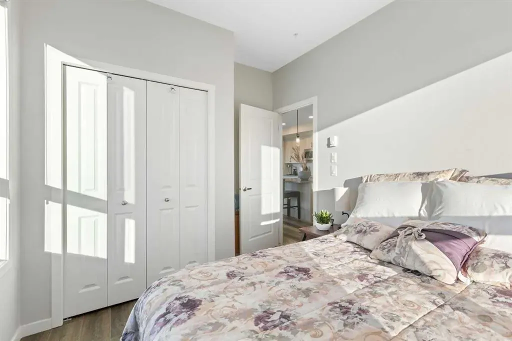 42 Cranbrook Gardens SE, #1409