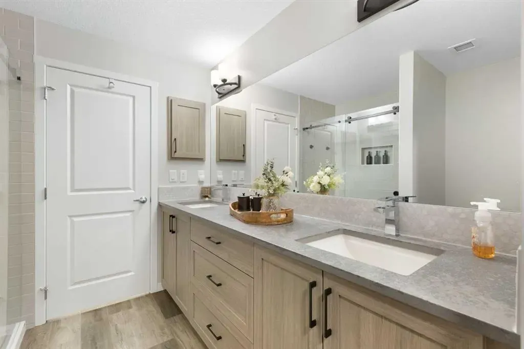 42 Cranbrook Gardens SE, #1409