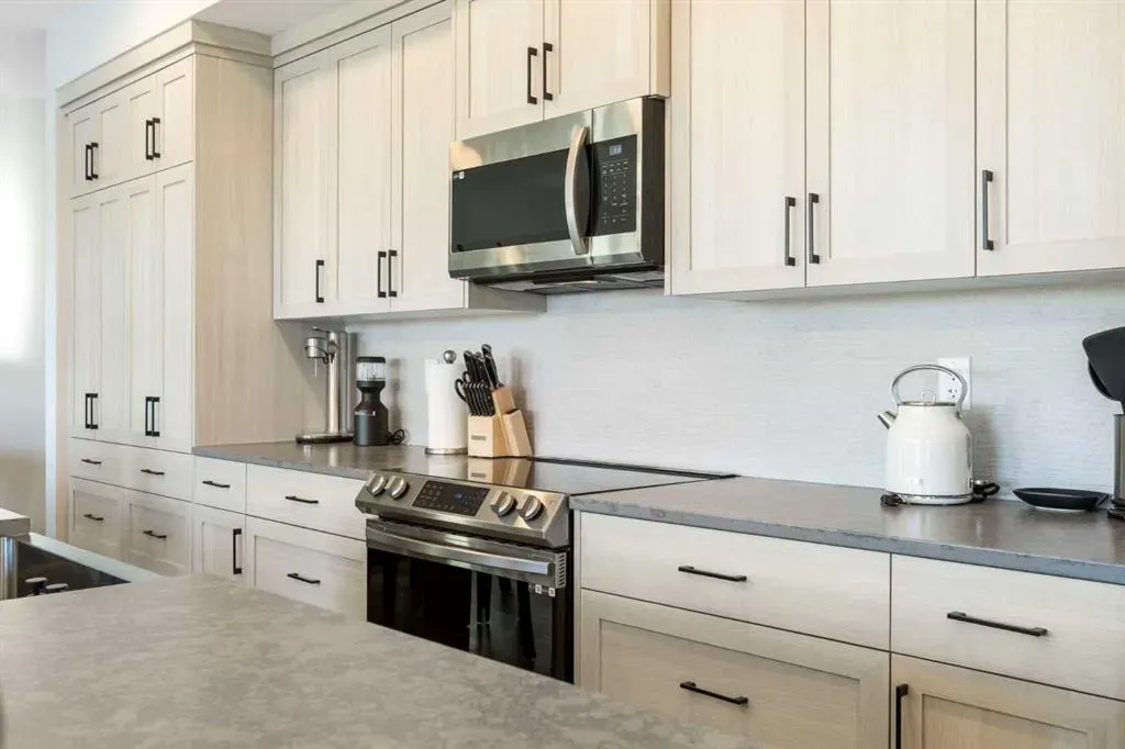 42 Cranbrook Gardens SE, #1409