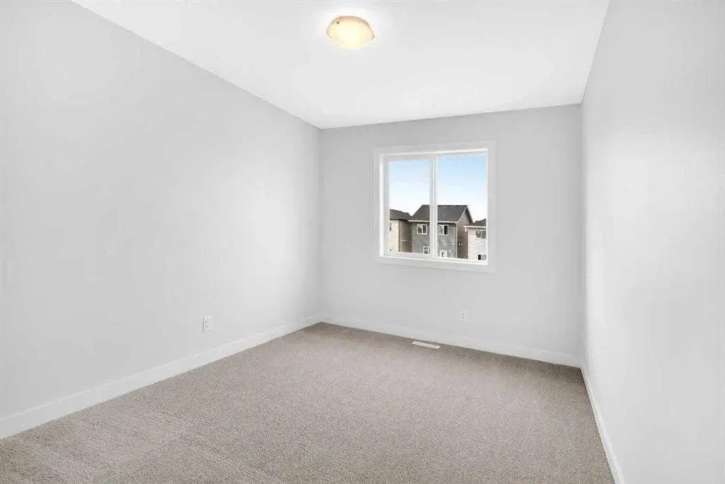 16 Amblefield Avenue NW