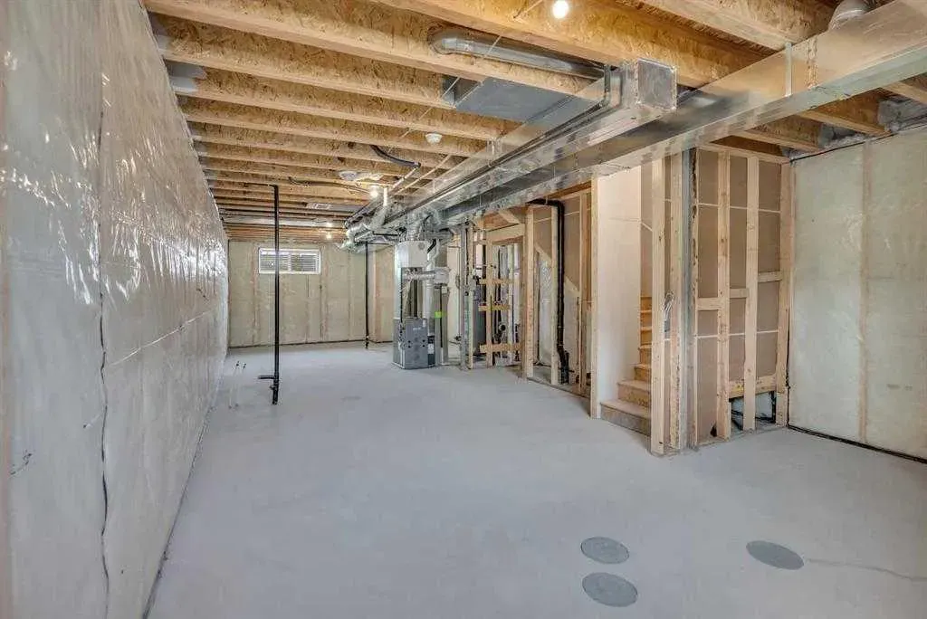 16 Amblefield Avenue NW