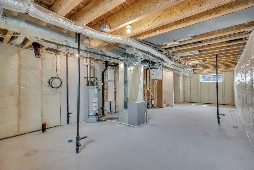 16 Amblefield Avenue NW